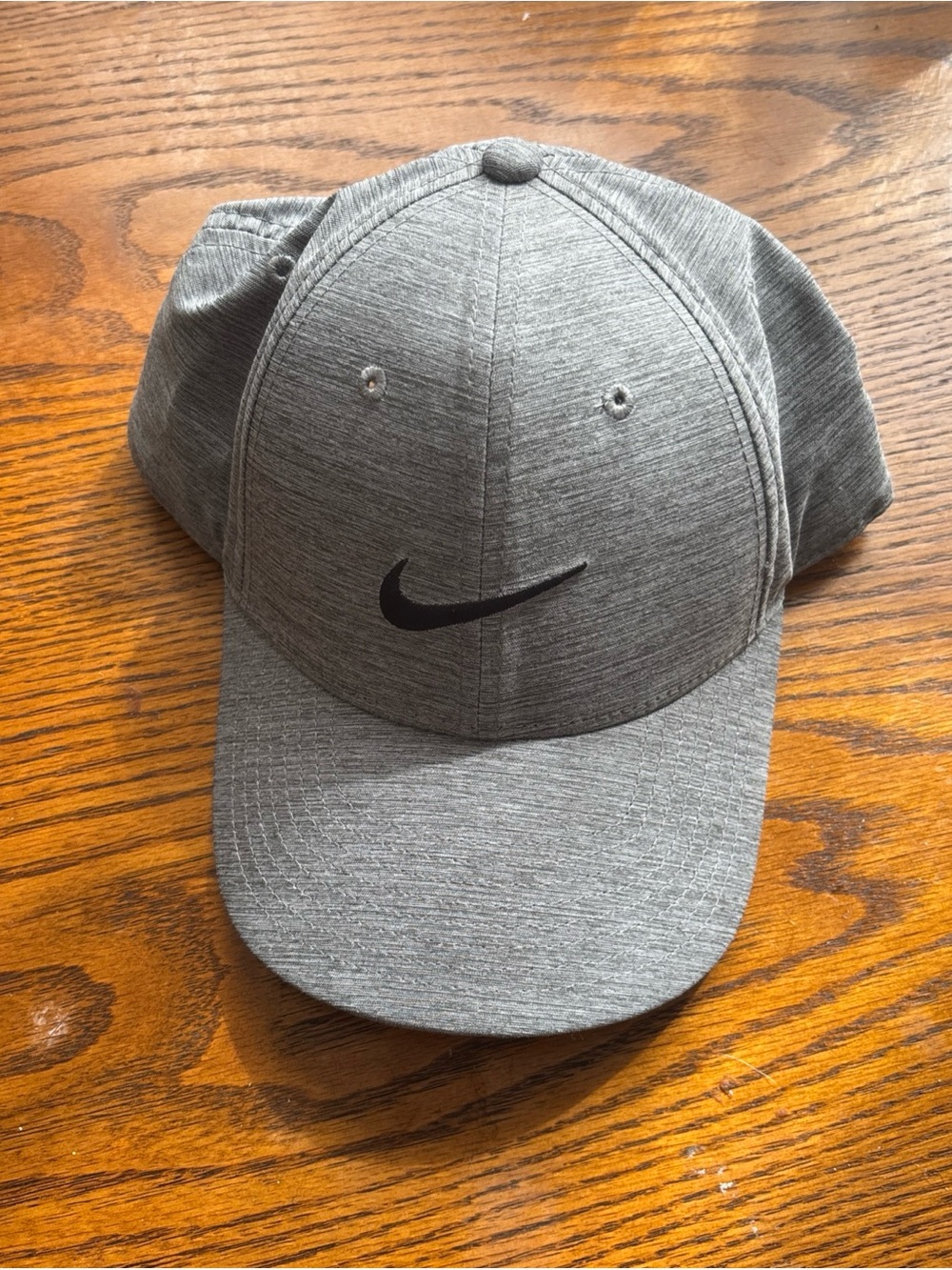 NWOT Nike Heather Gray Golf Cap with Adjustable Band
